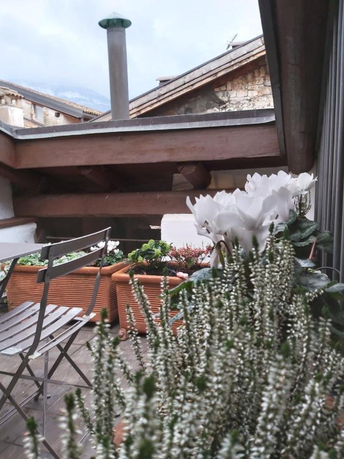 S. Trinita 18, Suites & Rooms Trento Exterior foto