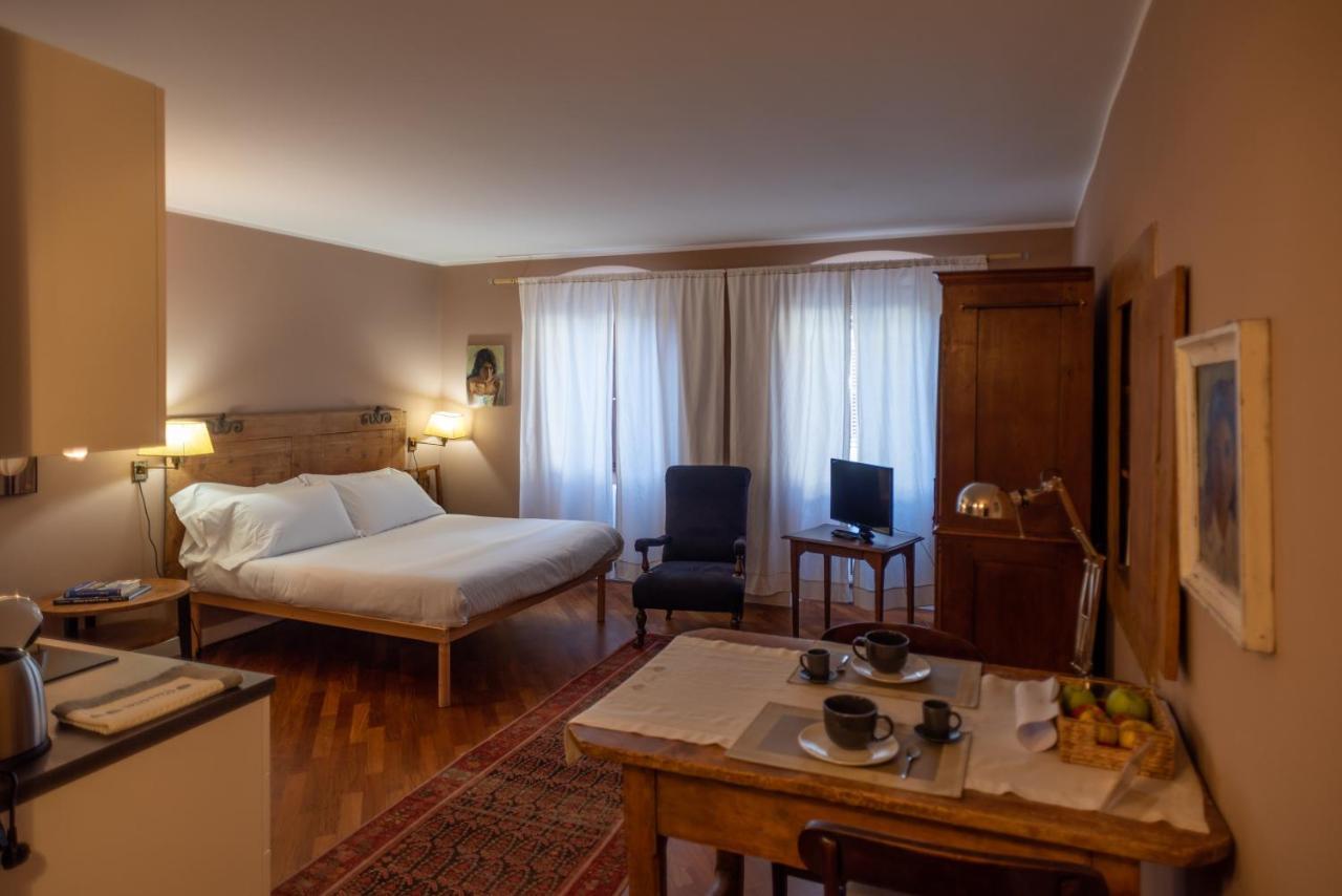 S. Trinita 18, Suites & Rooms Trento Exterior foto