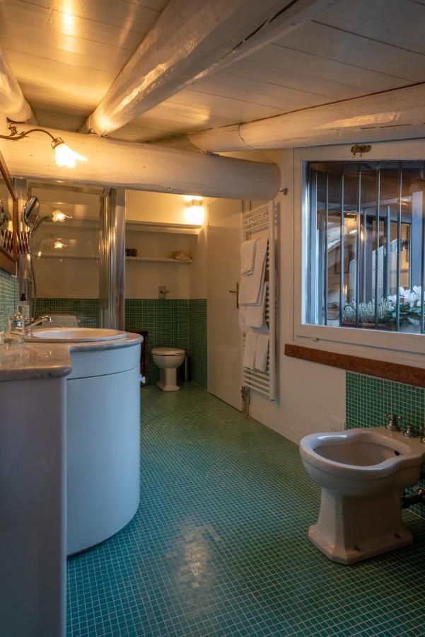 S. Trinita 18, Suites & Rooms Trento Exterior foto
